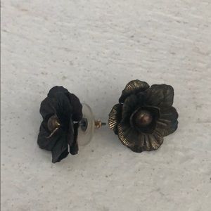 Flower earrings